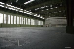 Tempelhof_Hangaar_1