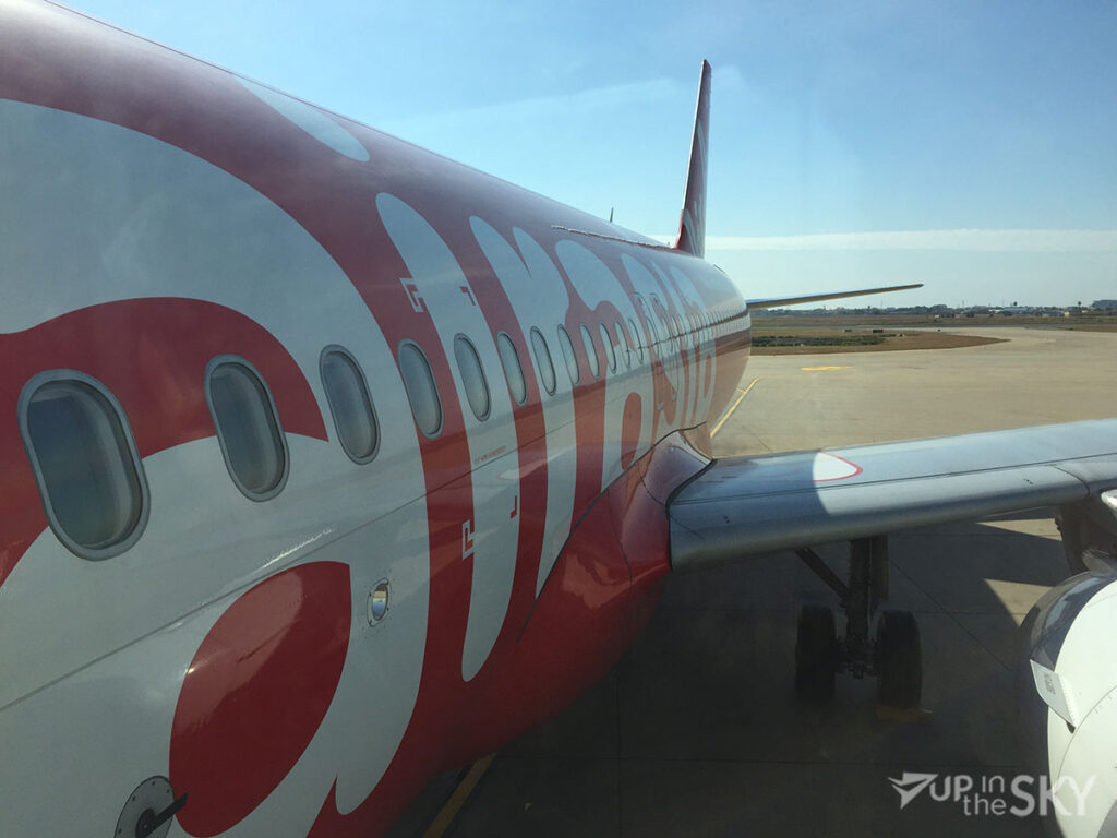 Airline Review: AirAsia A320