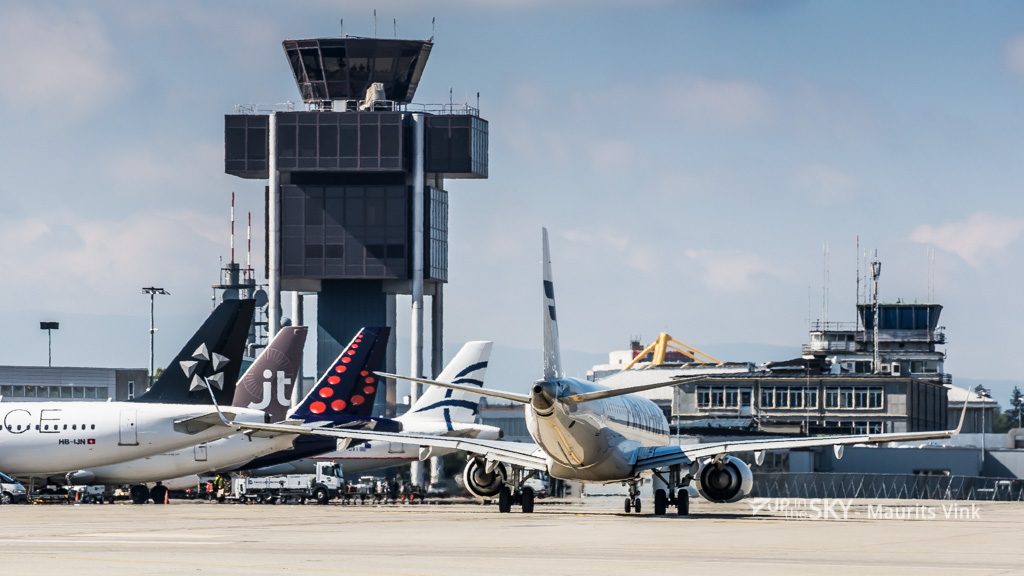 Geneve_airport_tower