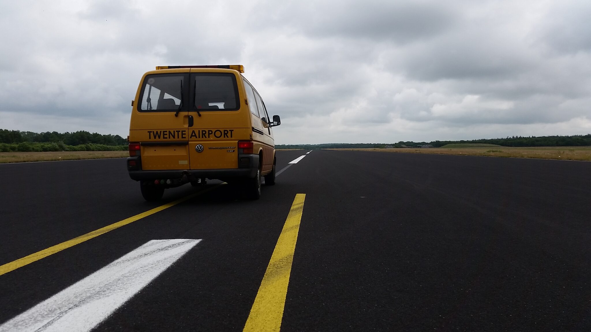 Landingsbaan op vliegveld Twente