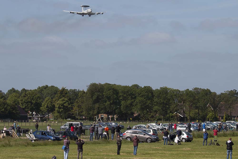 Een AWACS-toestel op final approach (c) Remco de Wit