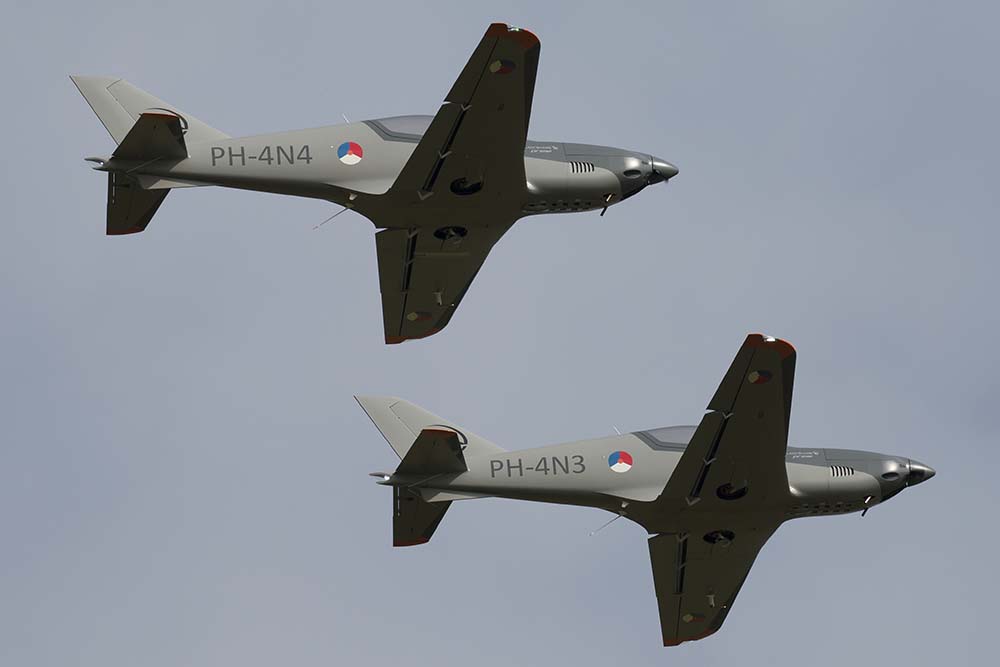 Twee Blackshape Primes van Air Combat Europe (c) Remco de Wit