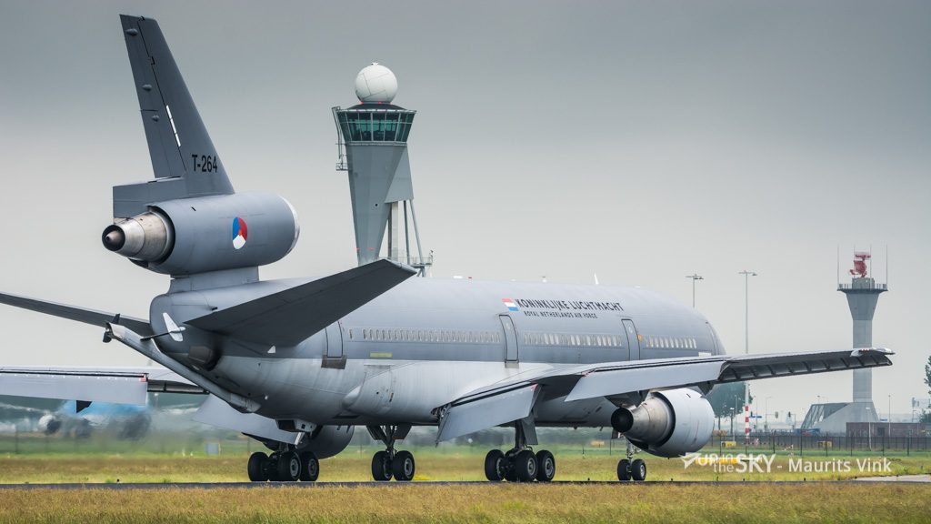 Nederlandse KDC-10 brengt medische hulp naar India