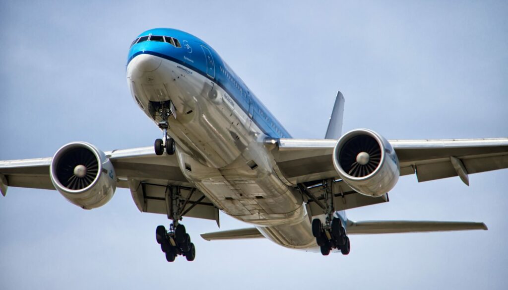 KLM-vlucht via Kazachstan en Georgië naar Amsterdam