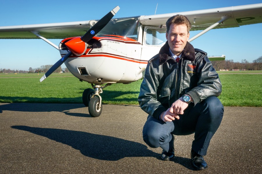 Vlieginstructeur bij de Cessna 152