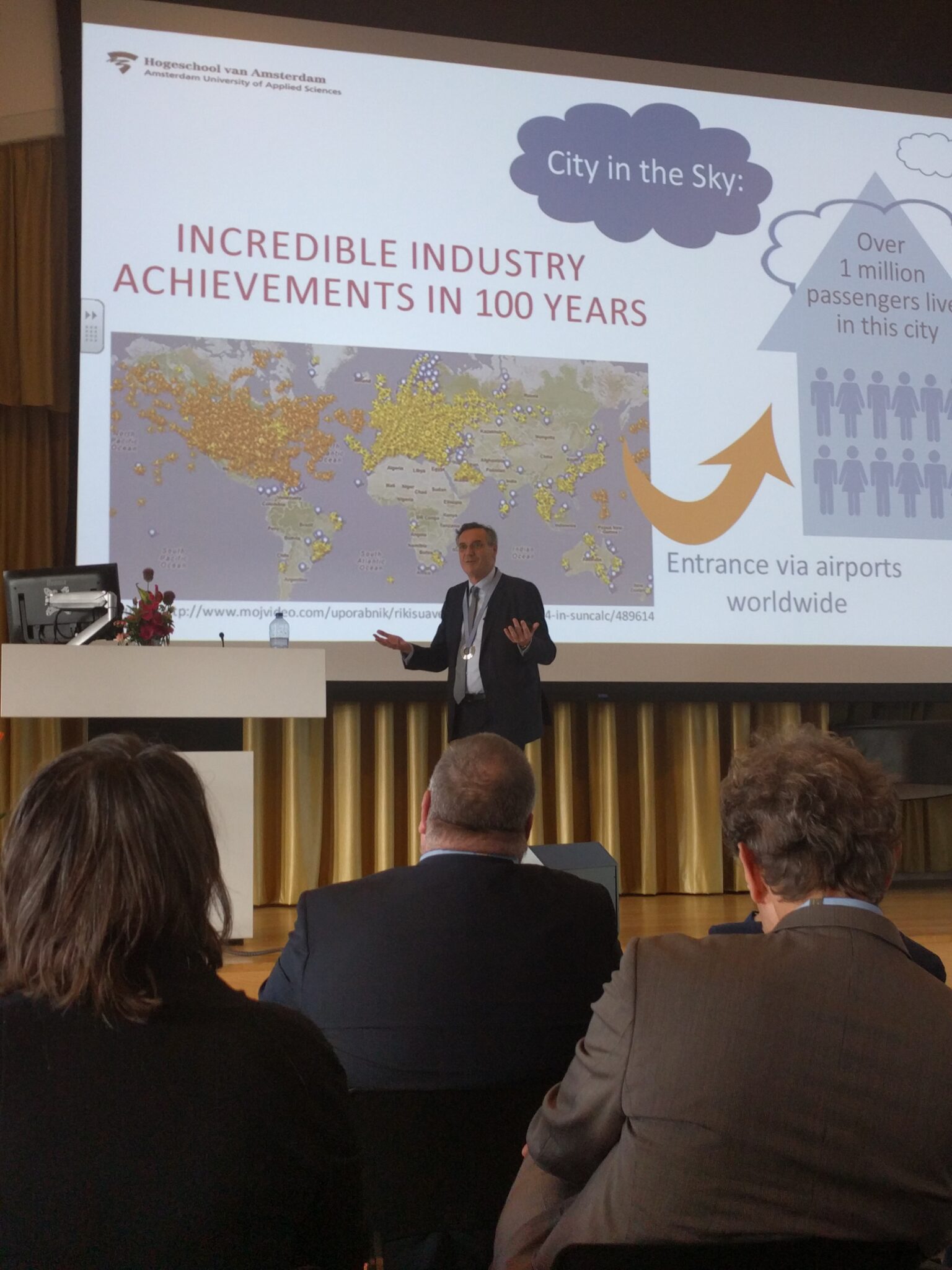 Dansen op het slappe koord | Column Hans