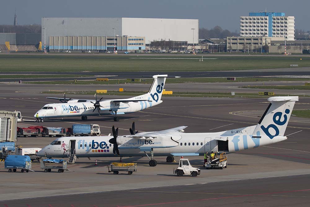 Airlines kunnen slots Flybe op Schiphol aanvragen