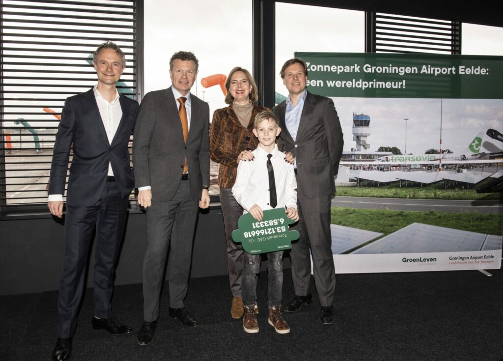 Groningen Airport opent zonnepark in strijd tegen CO2