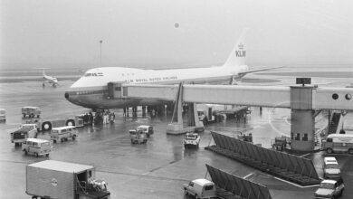 De eerste 747 van KLM op Schiphol