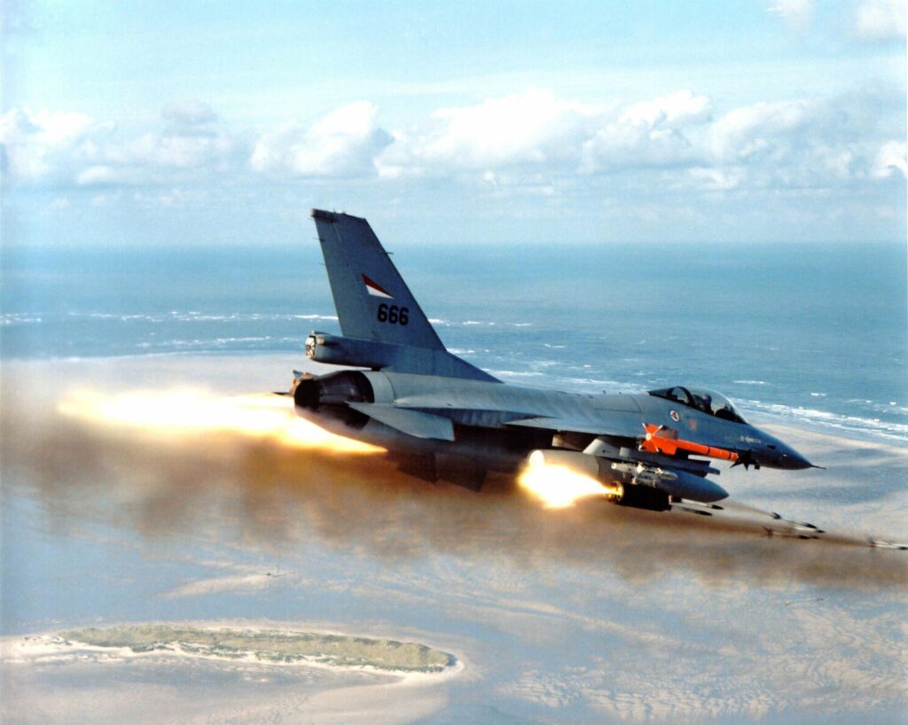 Hoe F-16’s oefenen boven Vlieland | Video