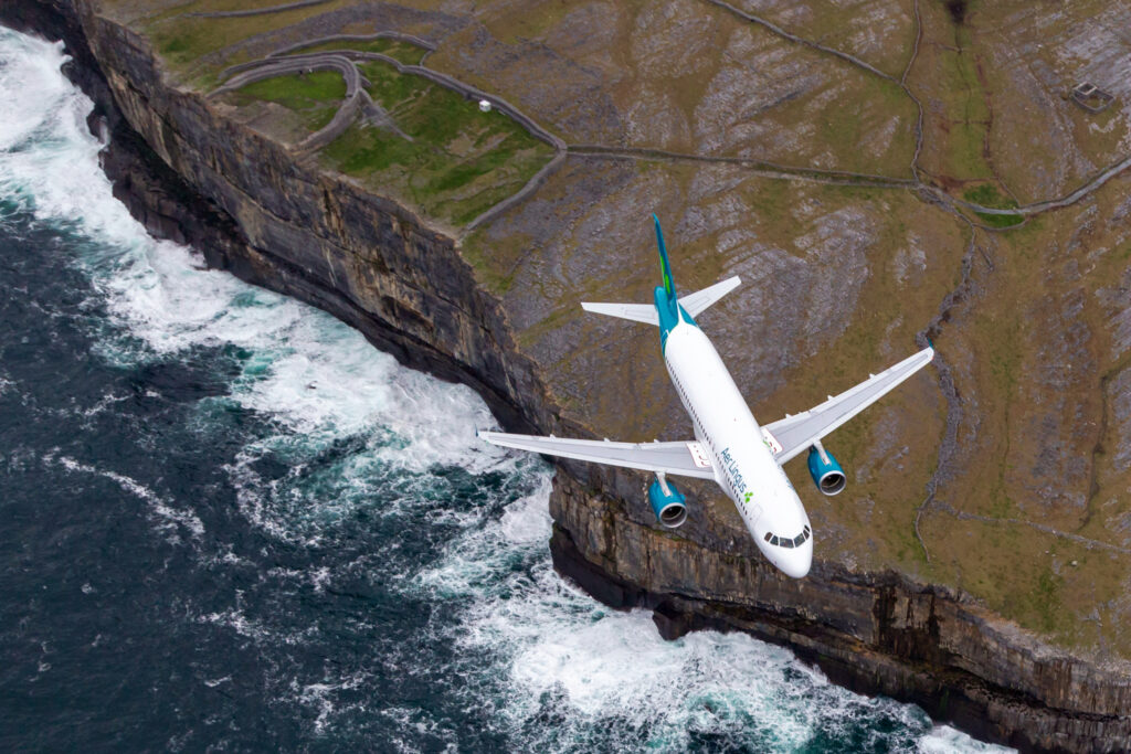 Video: Storm zorgt voor lastige landing in Dublin