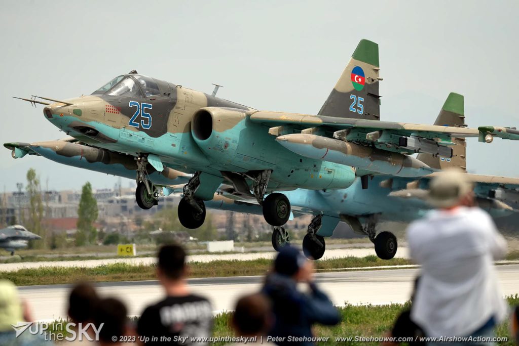 Opzienbarende deelnemers bij oefening Turkse luchtmacht | Foto’s