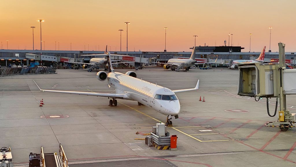 Schiphol en KLM komen met alternatief voor krimp