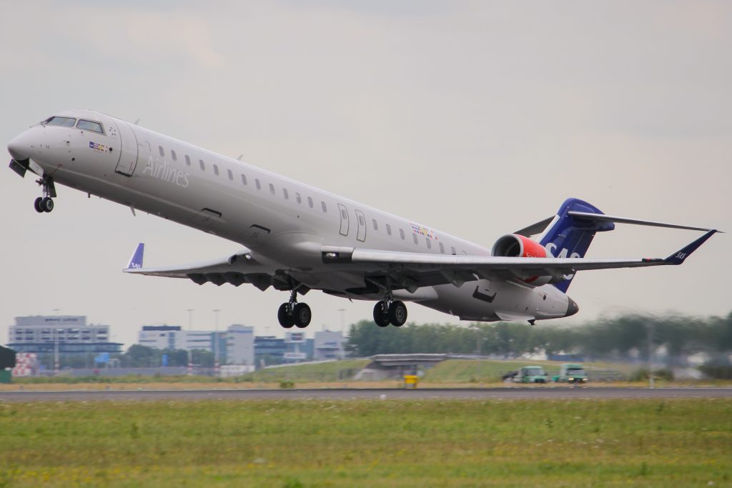 SAS CRJ-900 wijkt drie keer uit op één dag
