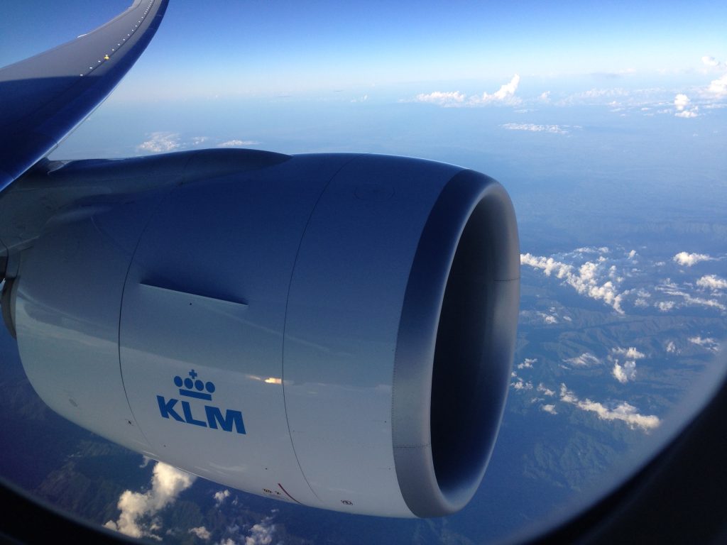 KLM 777 in aanvaring met ballon tijdens nadering