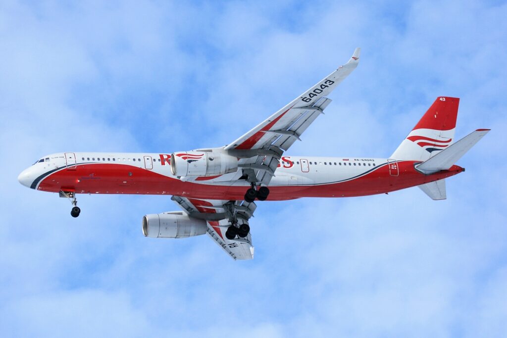 Red Wings op pad met Tupolev Tu-204