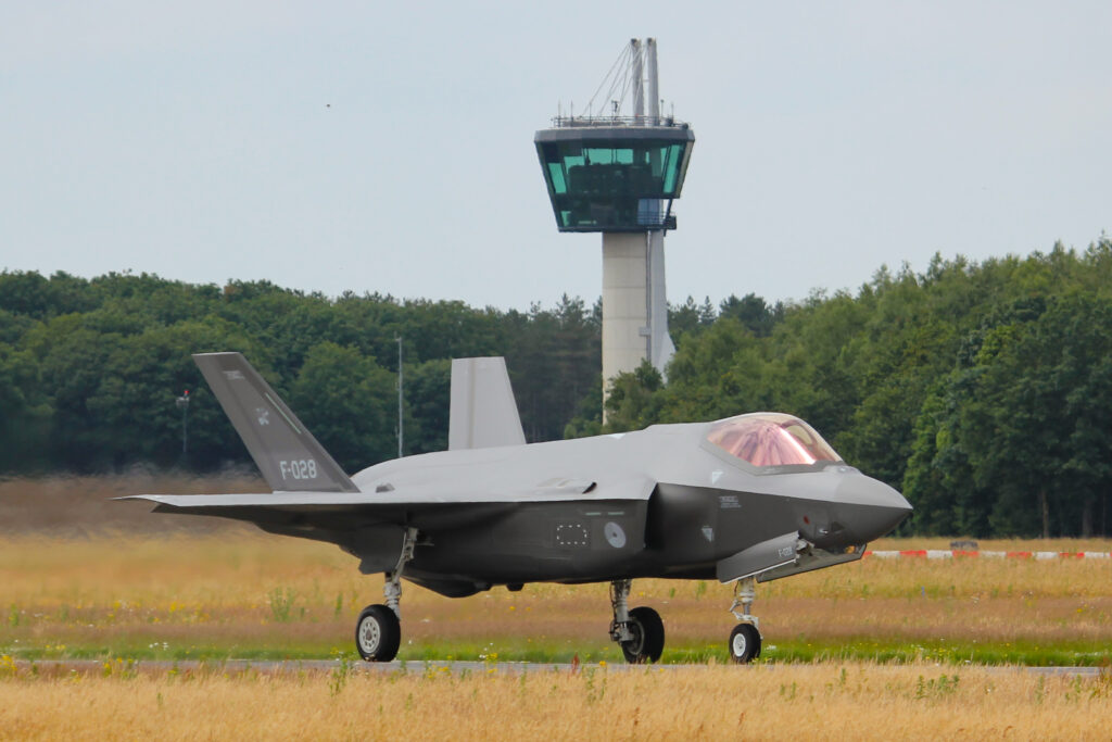 Lelystad Airport noemt voorwaarde voor komst F-35’s