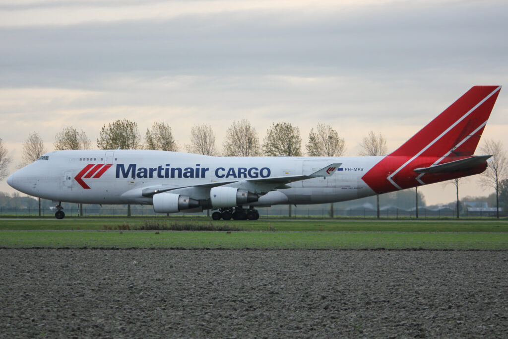 Wat zijn de grootste vrachtmaatschappijen op Schiphol?