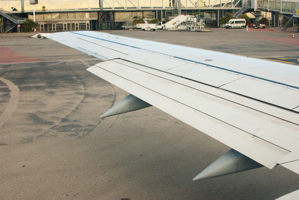 Passagiers ongemakkelijk van geknutsel in 737