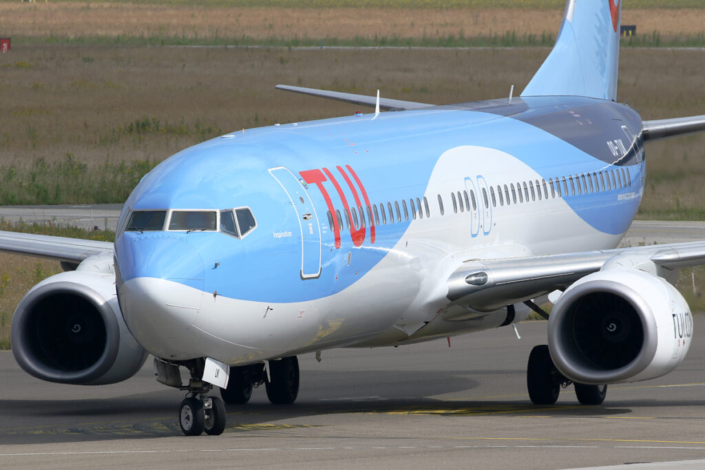 TUI zegt Belgische luchthaven gedag