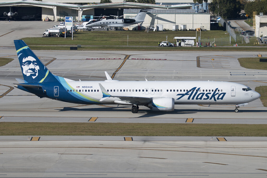 Bange passagier vertrekt door nooduitgang