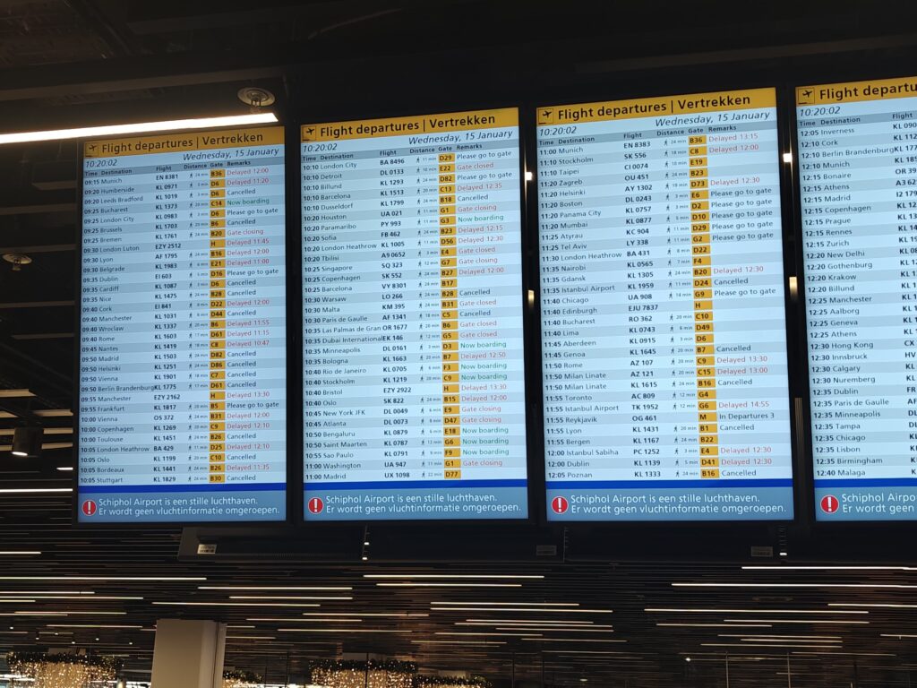 Veel annuleringen op Schiphol