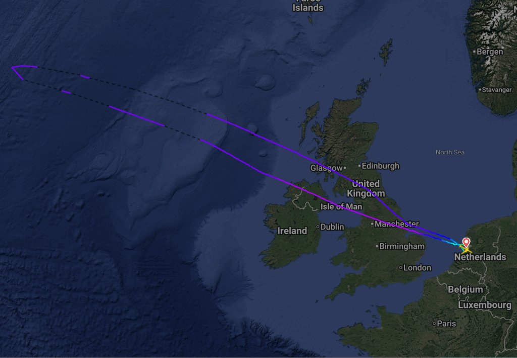 KLM Airbus A330 na uren vliegen terug bij af